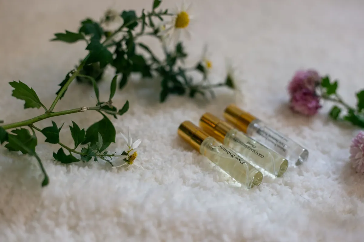 Fragrance Layering 101: How to Combine Scents Without Clashing
